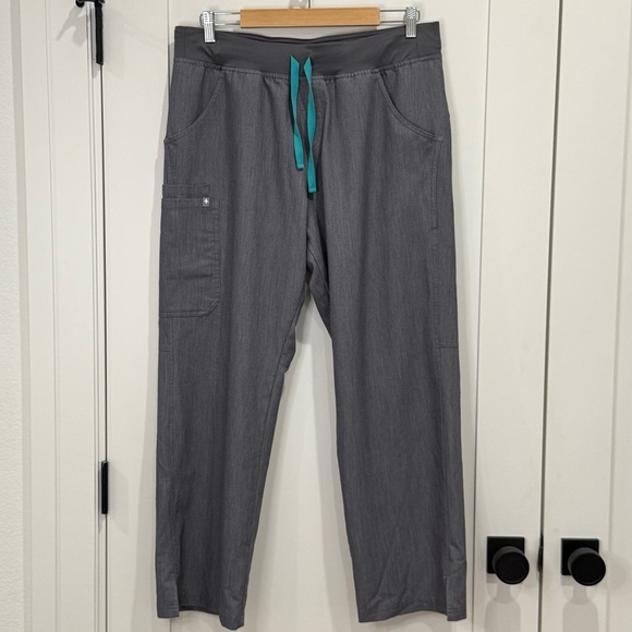 Figs Kade Cargo Scrub Pants Straight Leg 4 Pocket Graphite Gray Large Petite - Picture 6 of 12